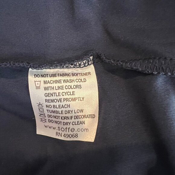 Michigan Wolverines Long Sleeve Hoodie, Lightweight and soft, Size Large - Picture 7 of 7